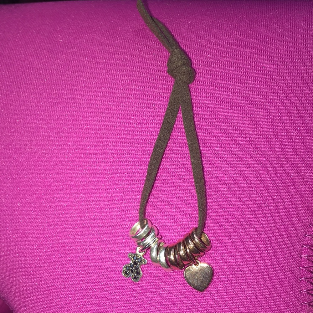 Tous charm as pendant or hold earrings